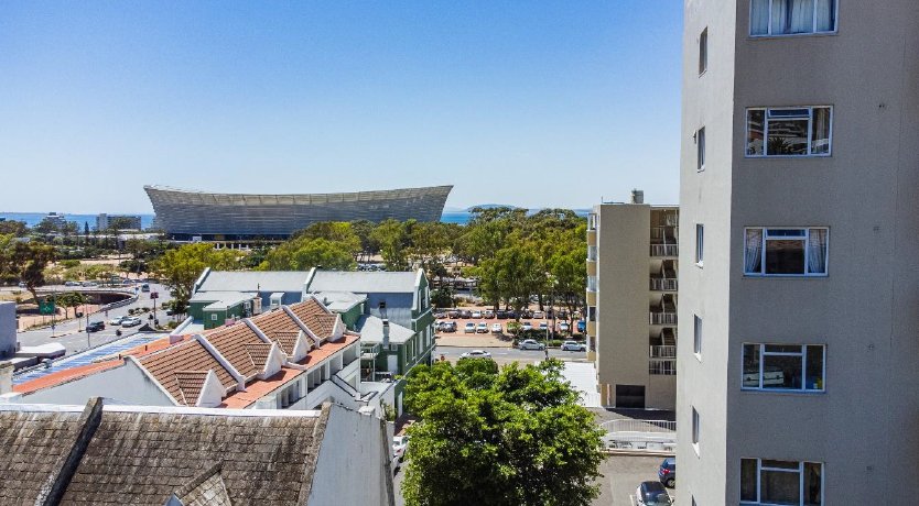  Bedroom Property for Sale in Green Point Western Cape